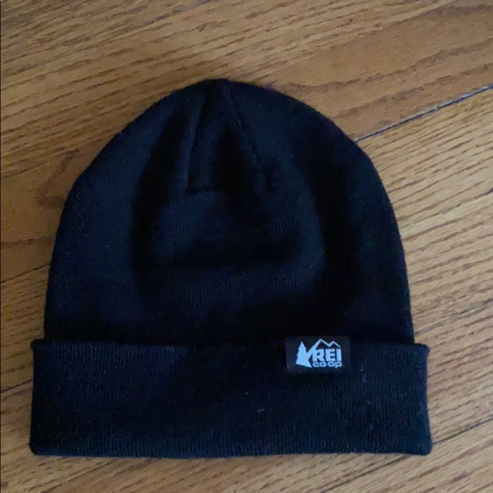 REI Black Beanie